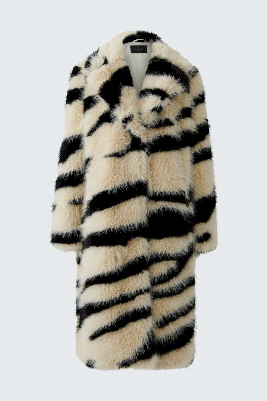 Mantel off-white black