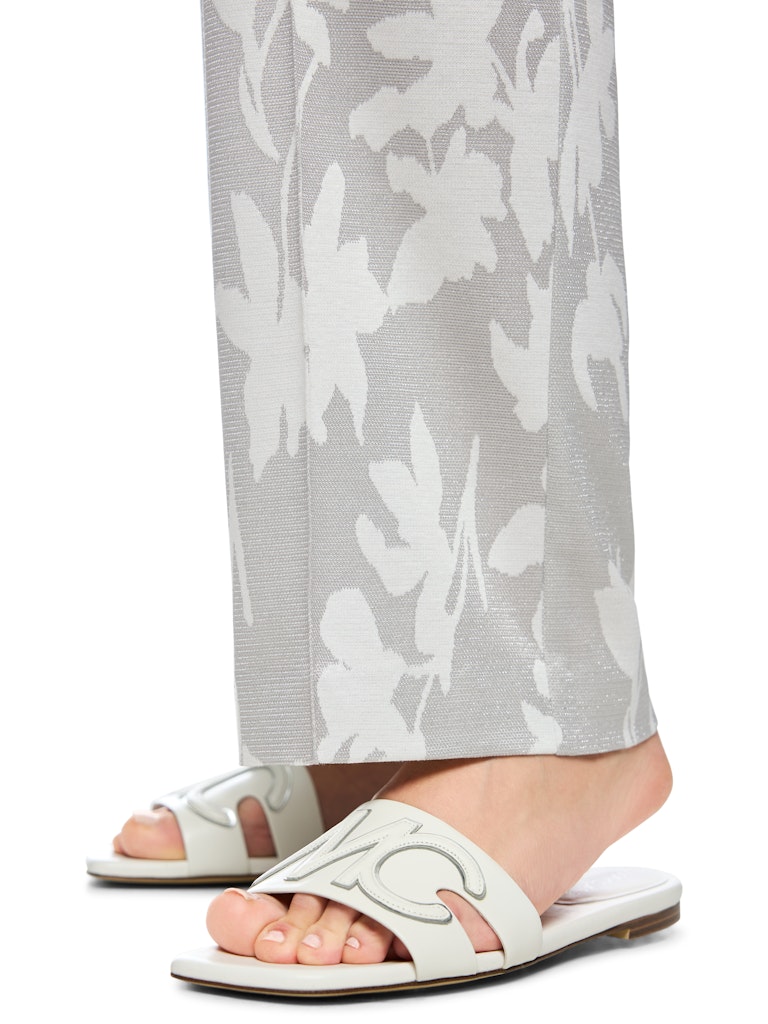 Bekleidung, Schuhwerk, Sandale