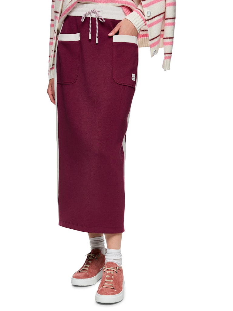 Rock, Hosen, Schuh, Mantel, Person