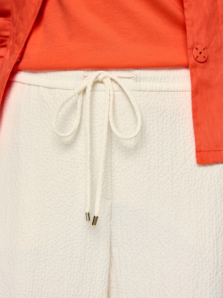 drawstring, linen, white, shorts, orange top