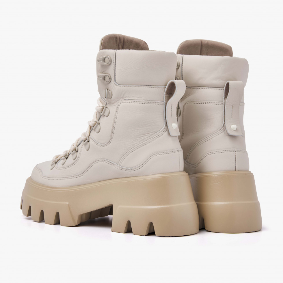 nubikk-flore-montagne-beige-leather_4_980x980