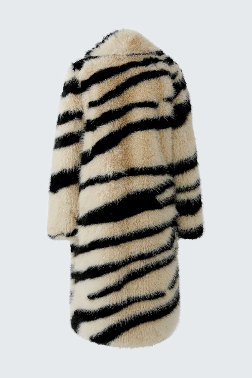 Mantel off-white black